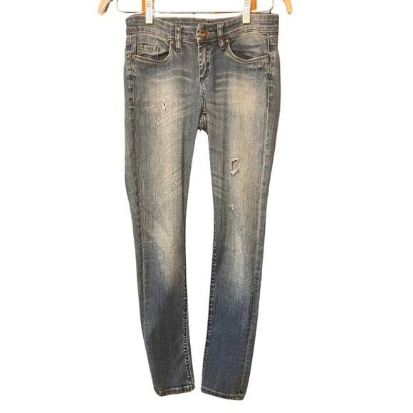BlankNYC jeans stretch straight leg skinny distressed denim blue size 26 - Picture 1 of 7